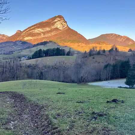 بيت ضيافة Aux Mumures Du Lac, Maison D'hote